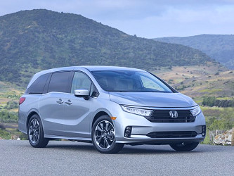 2022 Honda Odyssey Review, Pricing, and Specs